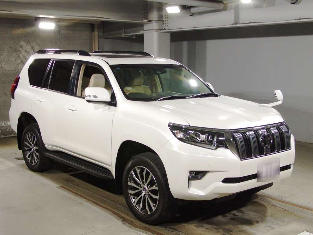 2020 Toyota Land Cruiser Prado TRJ150W[2]