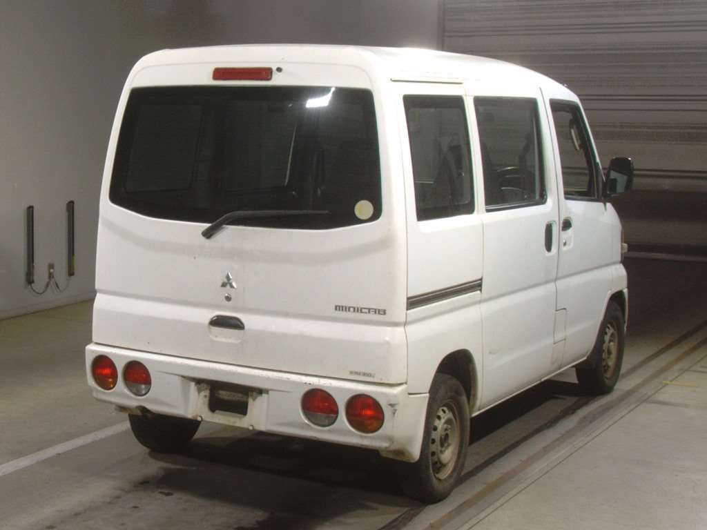 2009 Mitsubishi Minicab Van U61V[1]