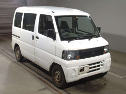 2009 Mitsubishi Minicab Van