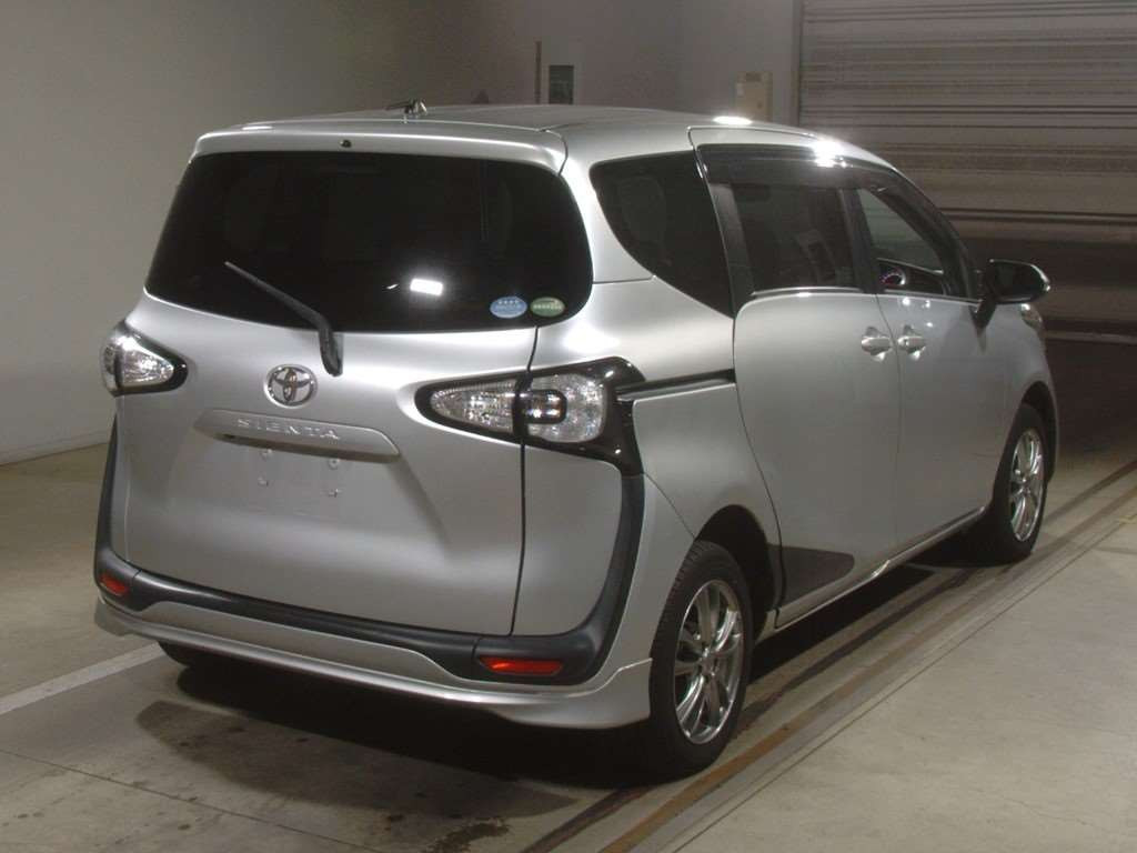 2016 Toyota Sienta NCP175G[1]