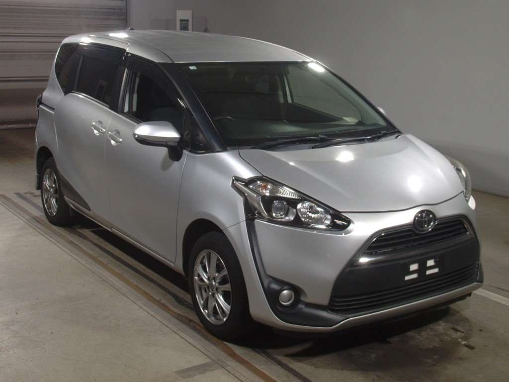 2016 Toyota Sienta NCP175G[2]