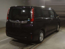 2014 Toyota Noah