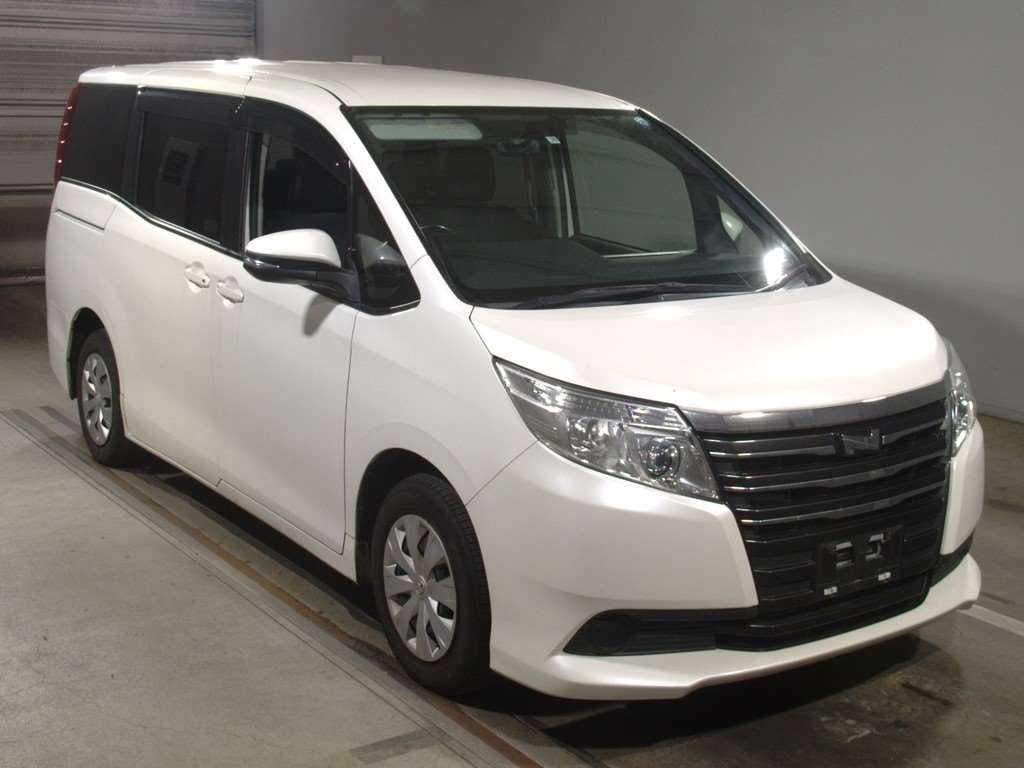 2015 Toyota Noah ZRR80G[2]