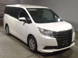 2015 Toyota Noah