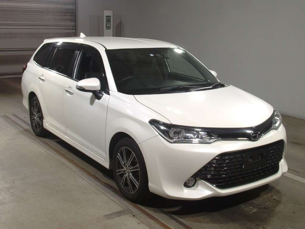 2016 Toyota Corolla Fielder NRE161G[2]