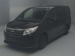 2015 Toyota Noah