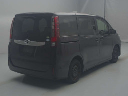 2015 Toyota Noah