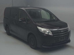 2015 Toyota Noah