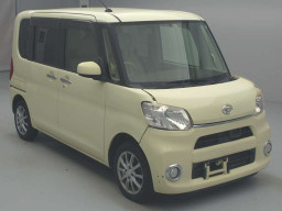 2013 Daihatsu Tanto