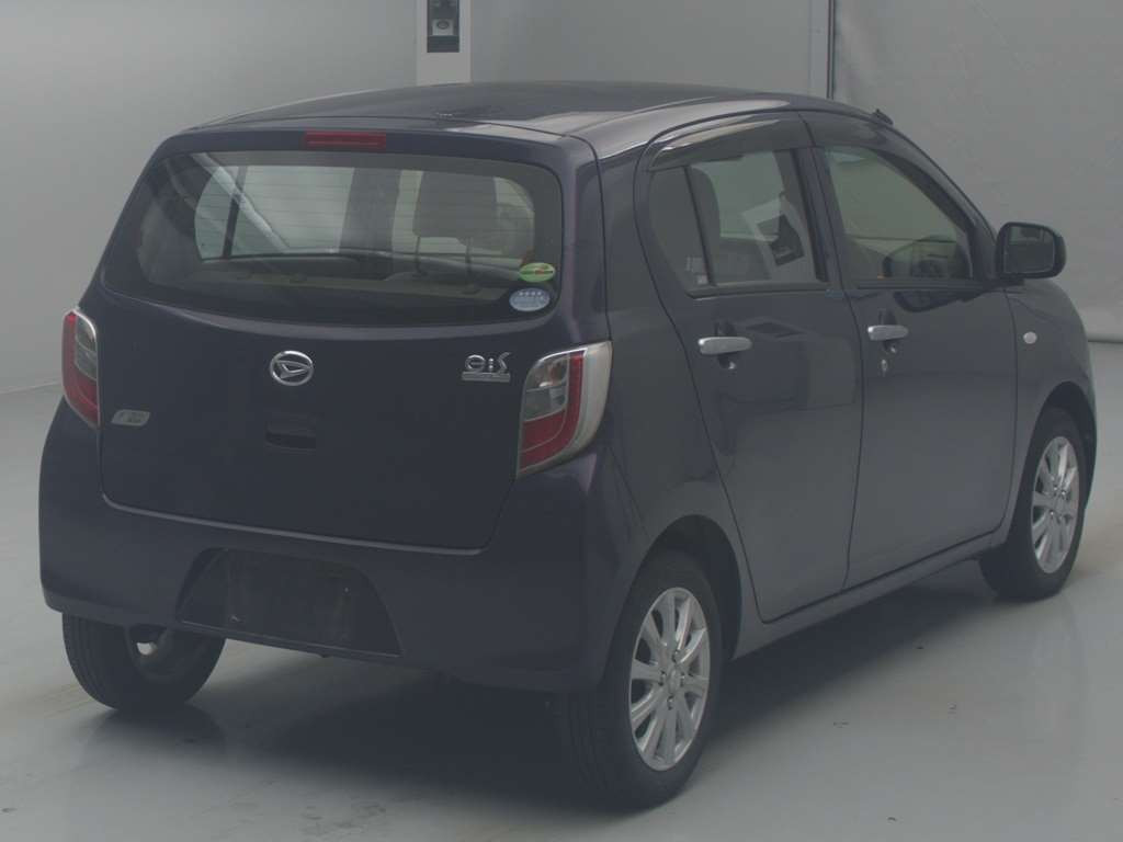 2013 Daihatsu Mira es LA300S[1]