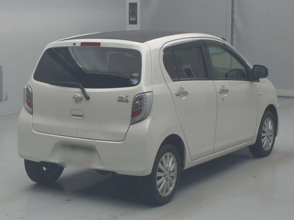 2015 Daihatsu Mira es LA310S[1]