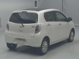 2015 Daihatsu Mira es