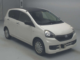 2015 Daihatsu Mira es