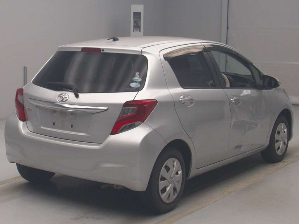 2015 Toyota Vitz KSP130[1]