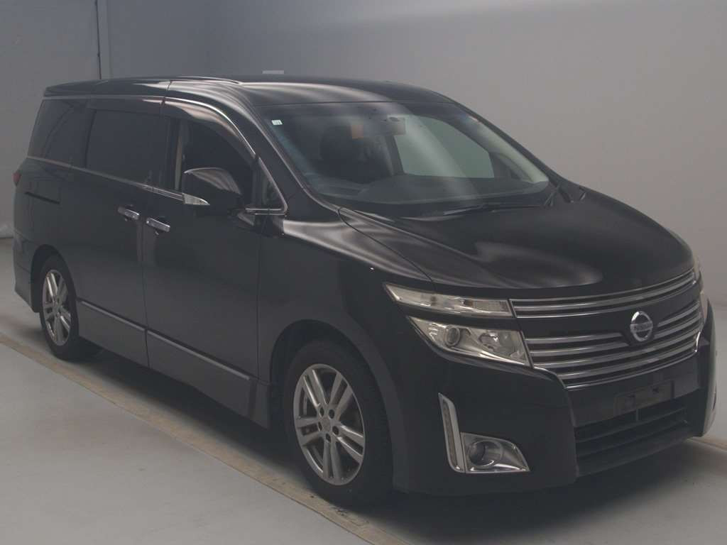 2010 Nissan Elgrand TE52[2]