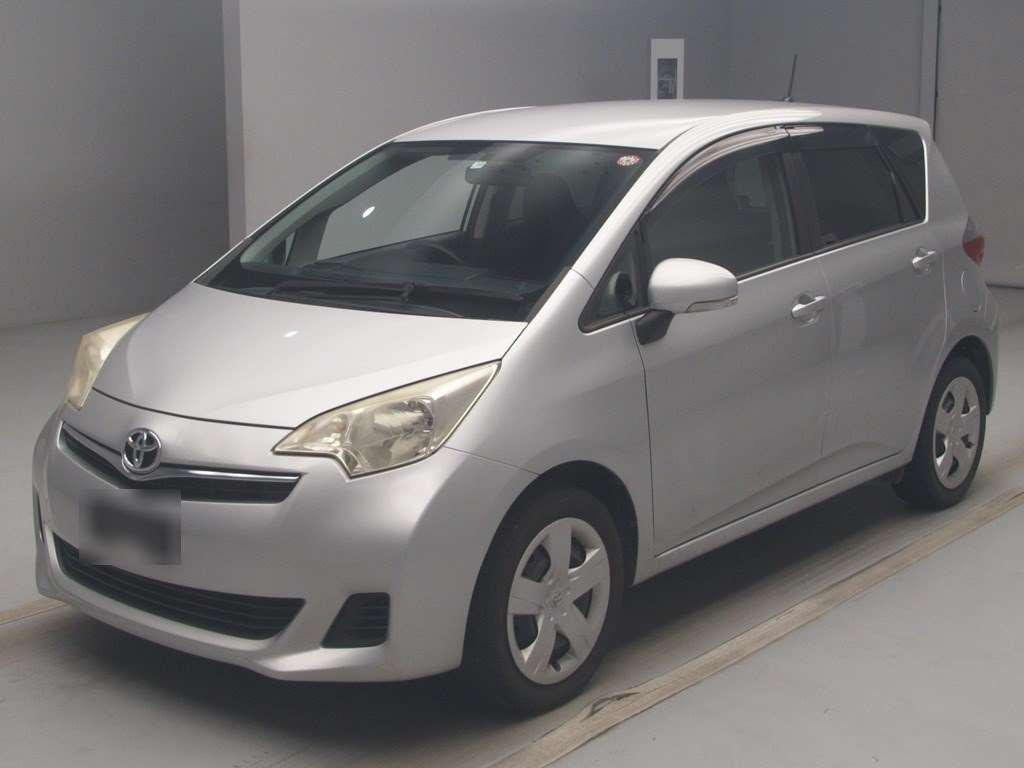 2011 Toyota Ractis NSP120[0]