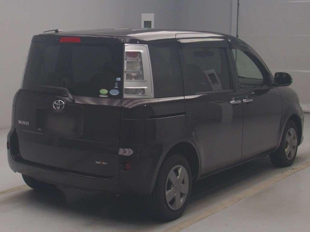 2014 Toyota Sienta NCP81G[1]