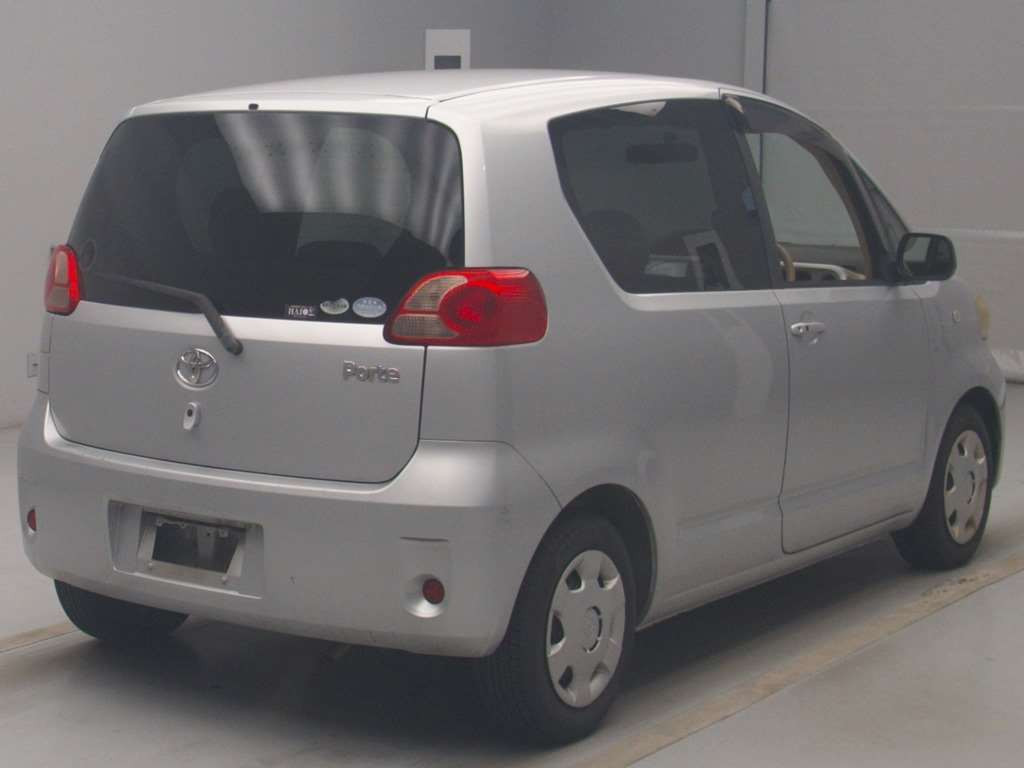 2006 Toyota Porte NNP10[1]