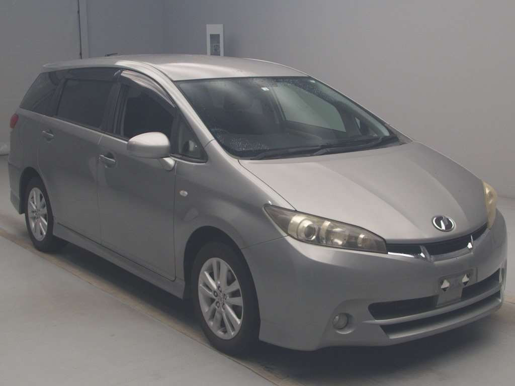 2010 Toyota Wish ZGE20W[2]