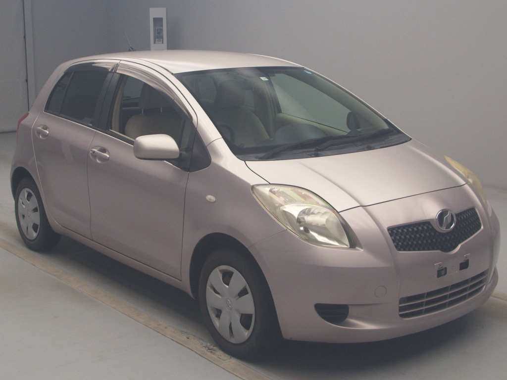 2005 Toyota Vitz KSP90[2]