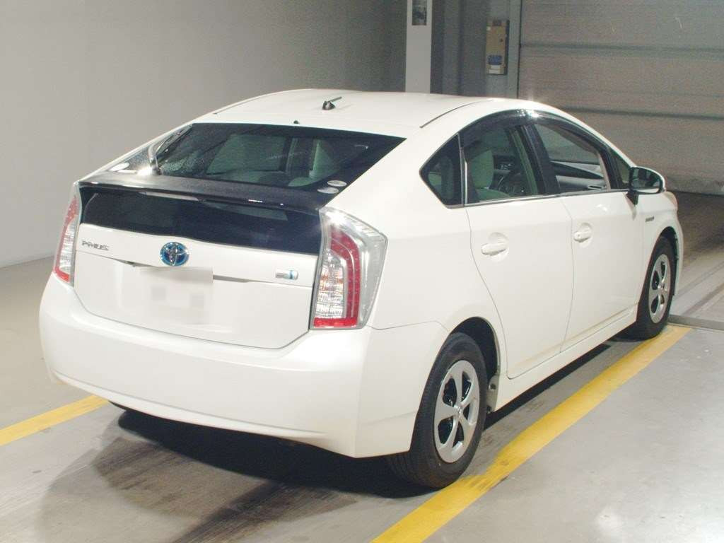 2012 Toyota Prius ZVW30[1]