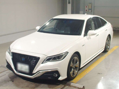 2019 Toyota Crown Hybrid