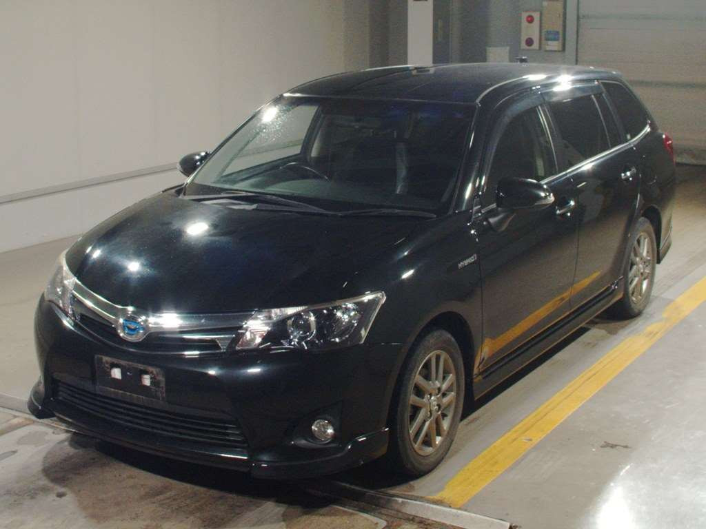 2013 Toyota Corolla Fielder NKE165G[0]