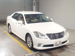 2011 Toyota Crown