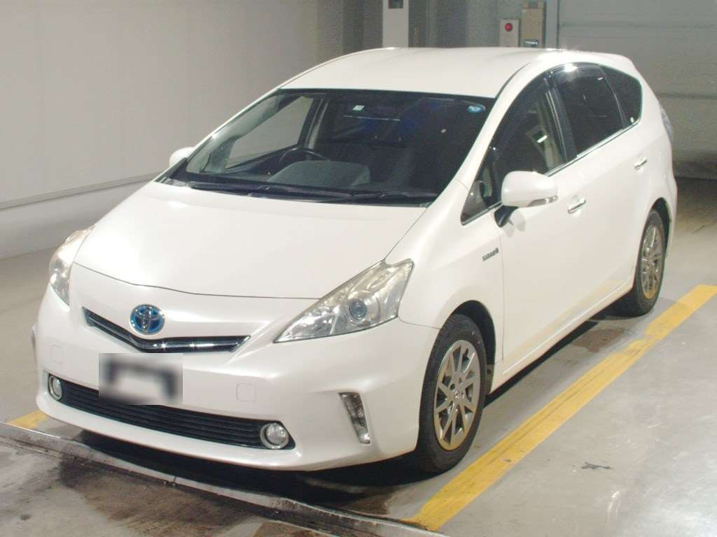 2013 Toyota Prius alpha ZVW41W[0]