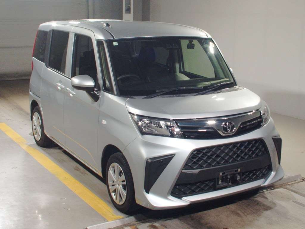 2021 Toyota Roomy M900A[2]