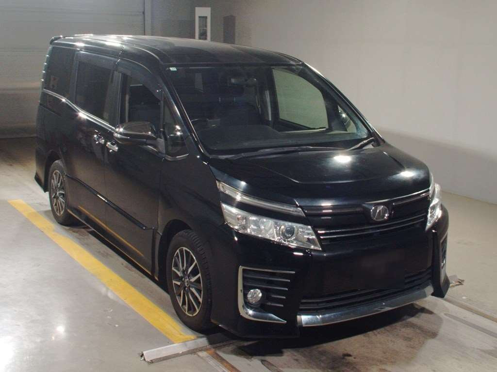 2015 Toyota Voxy ZRR80W[2]