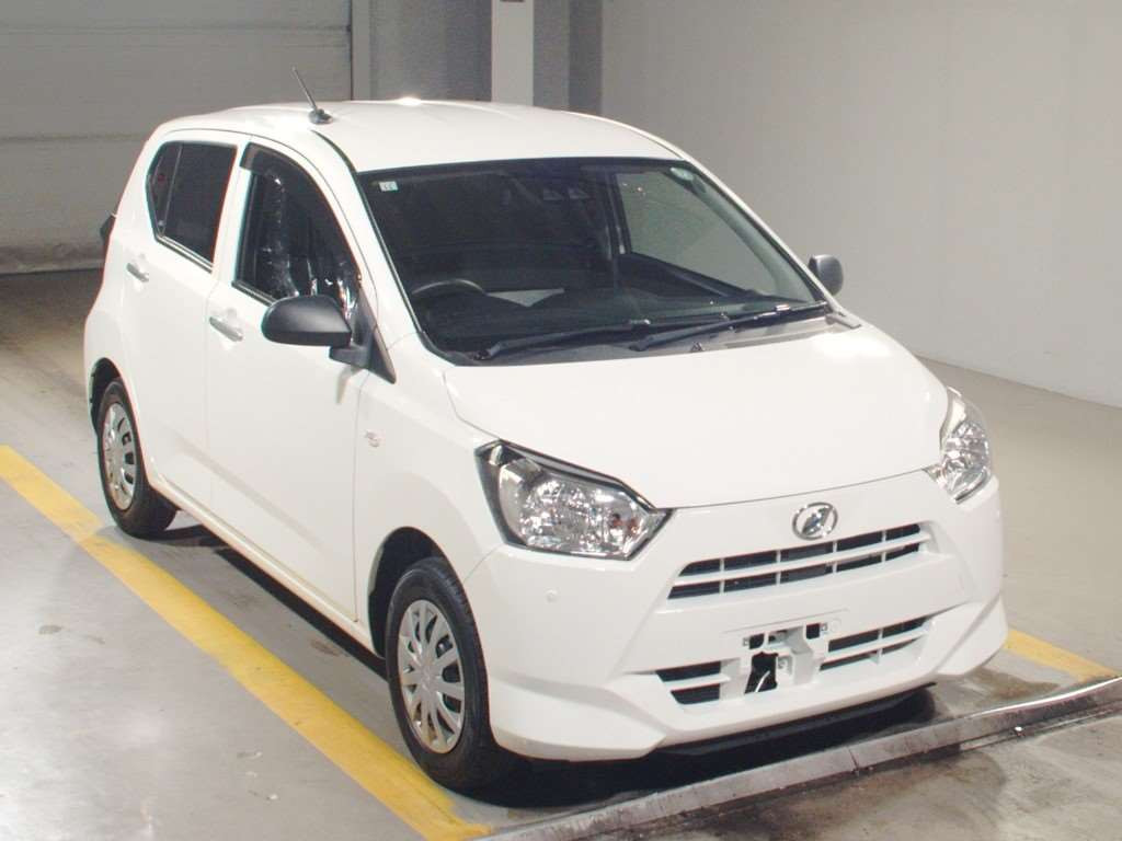 2021 Daihatsu Mira es LA350S[2]