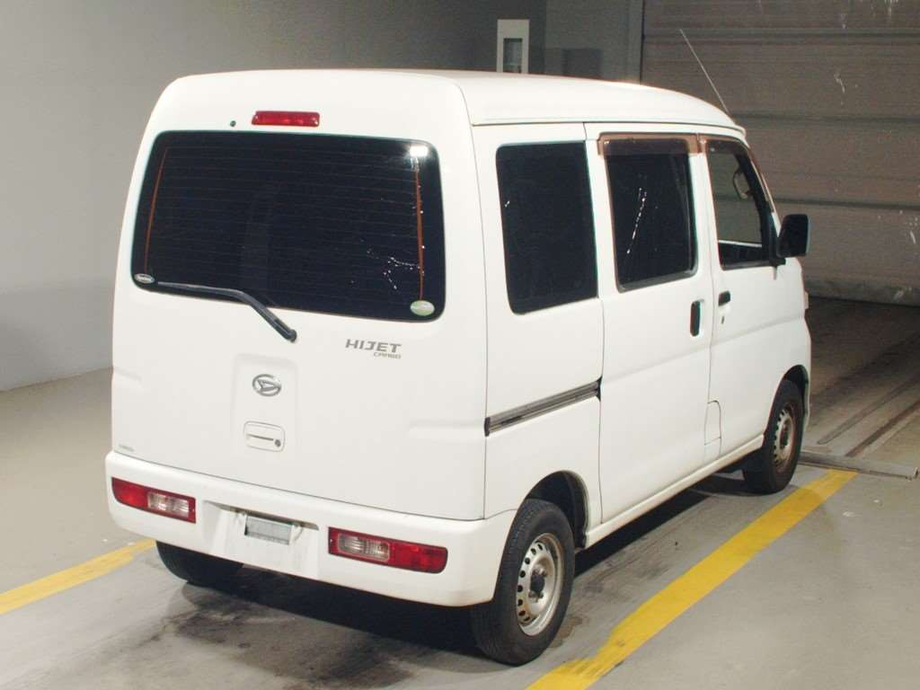 2011 Daihatsu Hijet Cargo S321V[1]