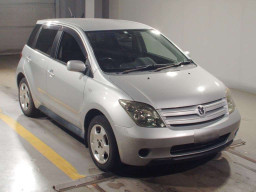 2003 Toyota IST