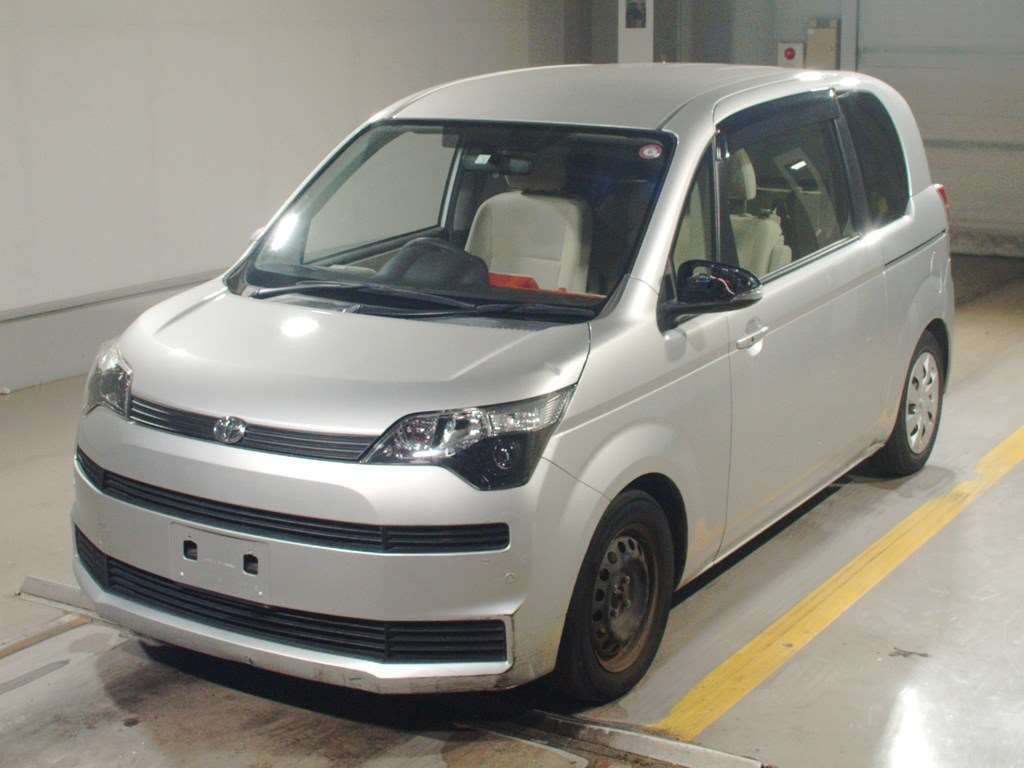 2014 Toyota Spade NCP141[0]