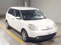 2008 Mazda Verisa