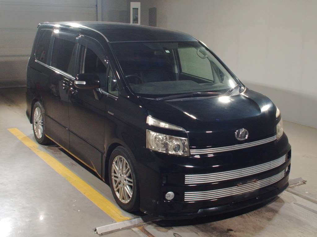 2007 Toyota Voxy ZRR70W[2]