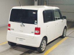 2011 Toyota Pixis Space