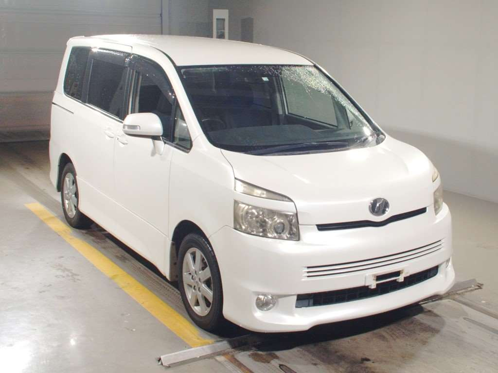 2007 Toyota Voxy ZRR70W[2]