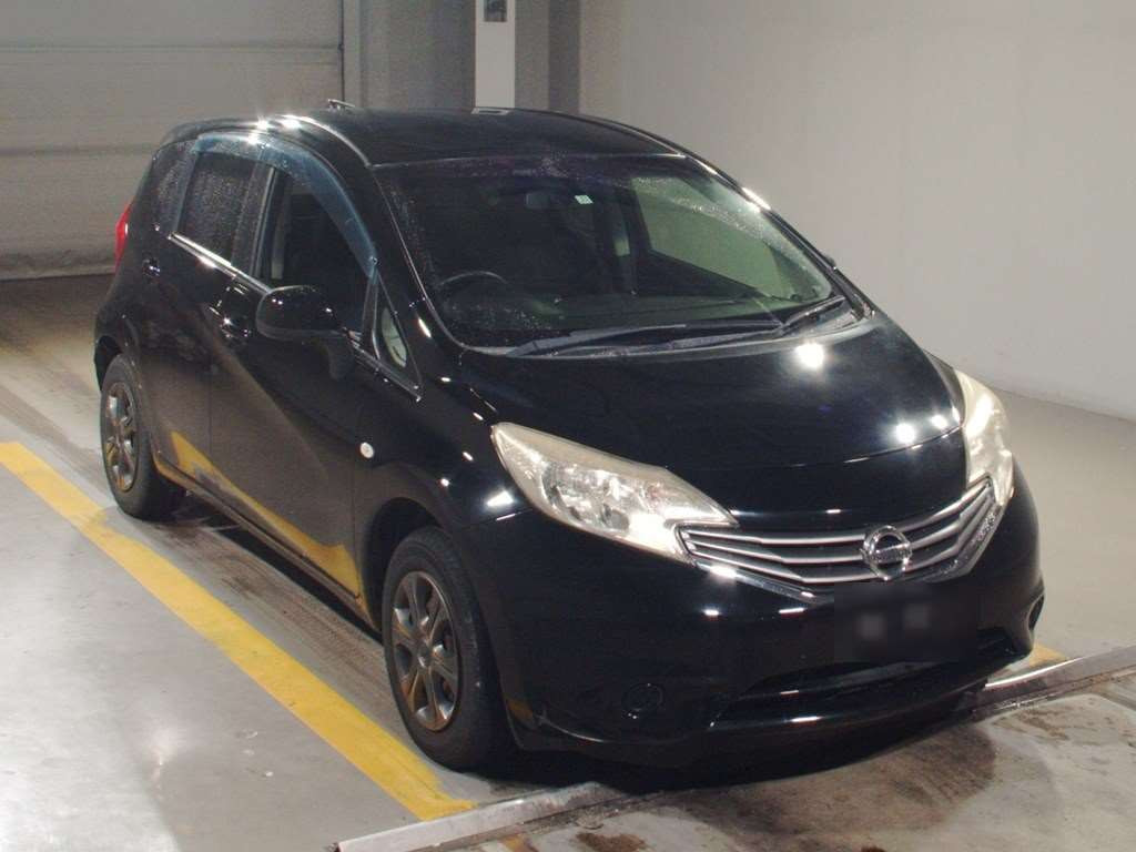 2013 Nissan Note E12[2]