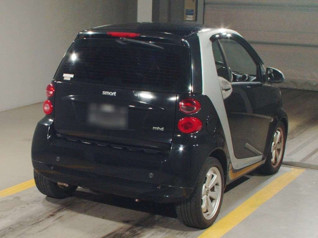 2011 Smart fortwo 451380[1]