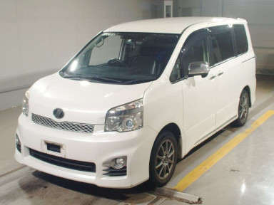 2014 Toyota Voxy