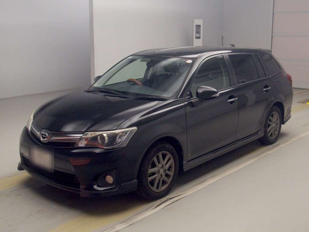 2015 Toyota Corolla Fielder NZE161G[0]