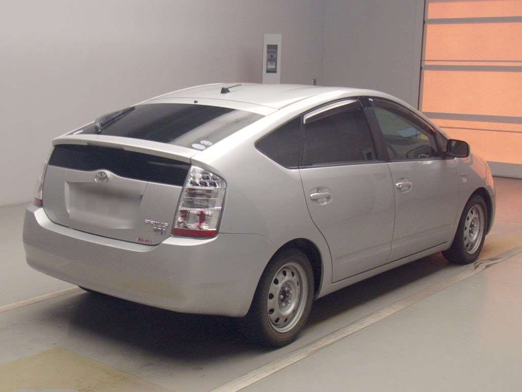 2009 Toyota Prius NHW20[1]