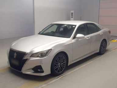 2015 Toyota Crown