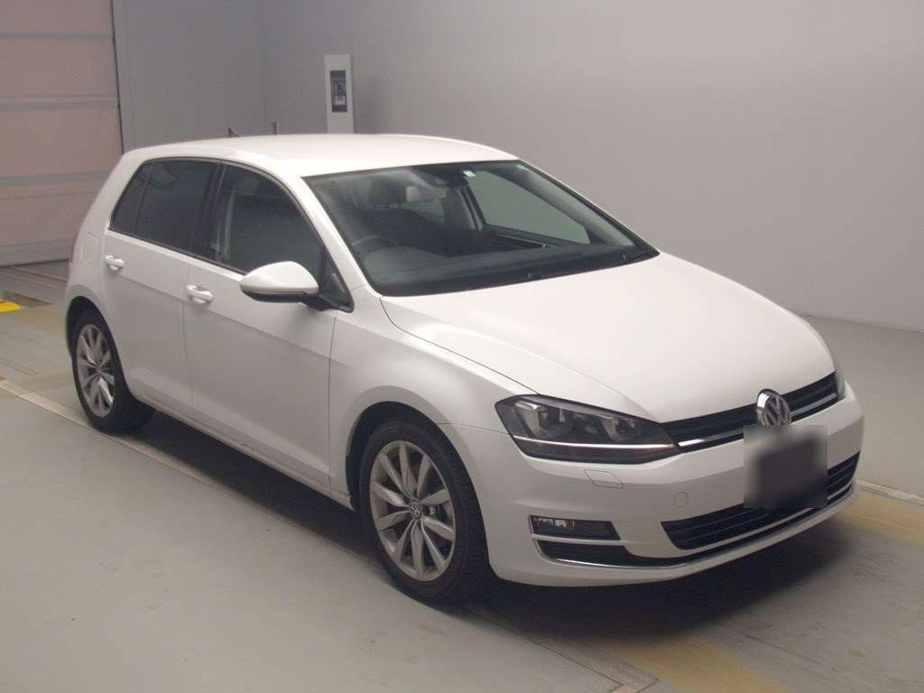 2016 Volkswagen Golf AUCPT[2]