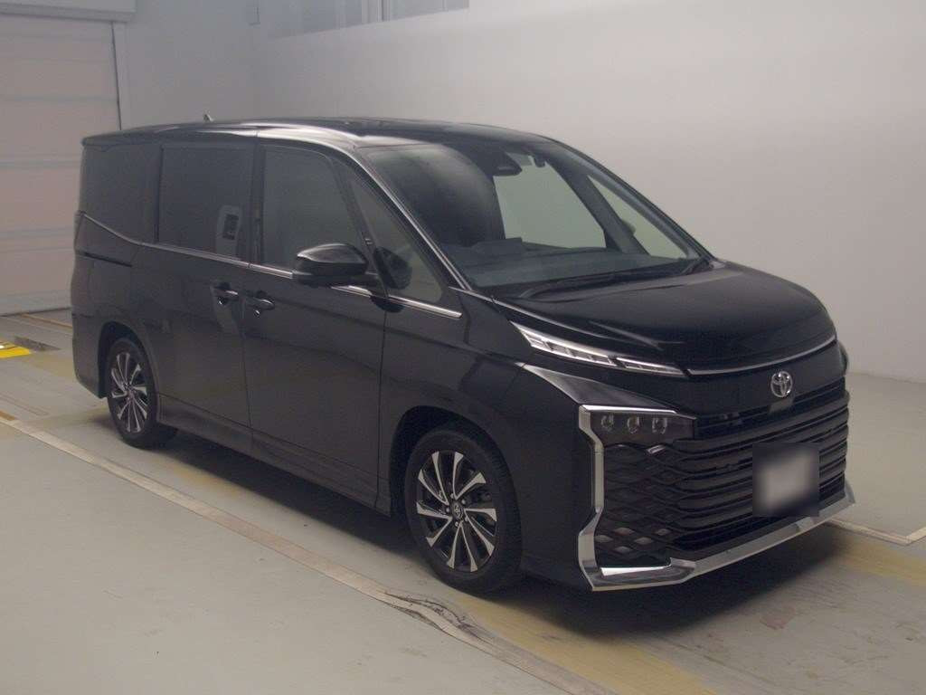 2023 Toyota Voxy MZRA90W[2]