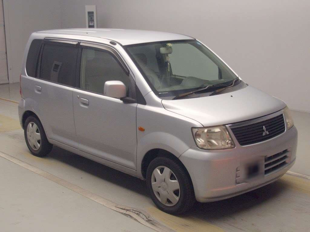 2005 Mitsubishi eK Wagon H81W[2]