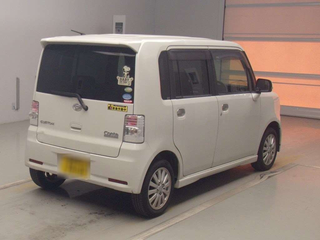 2010 Daihatsu Move Conte L575S[1]