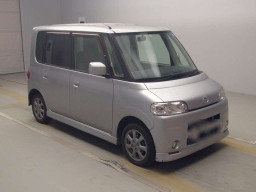 2005 Daihatsu Tanto